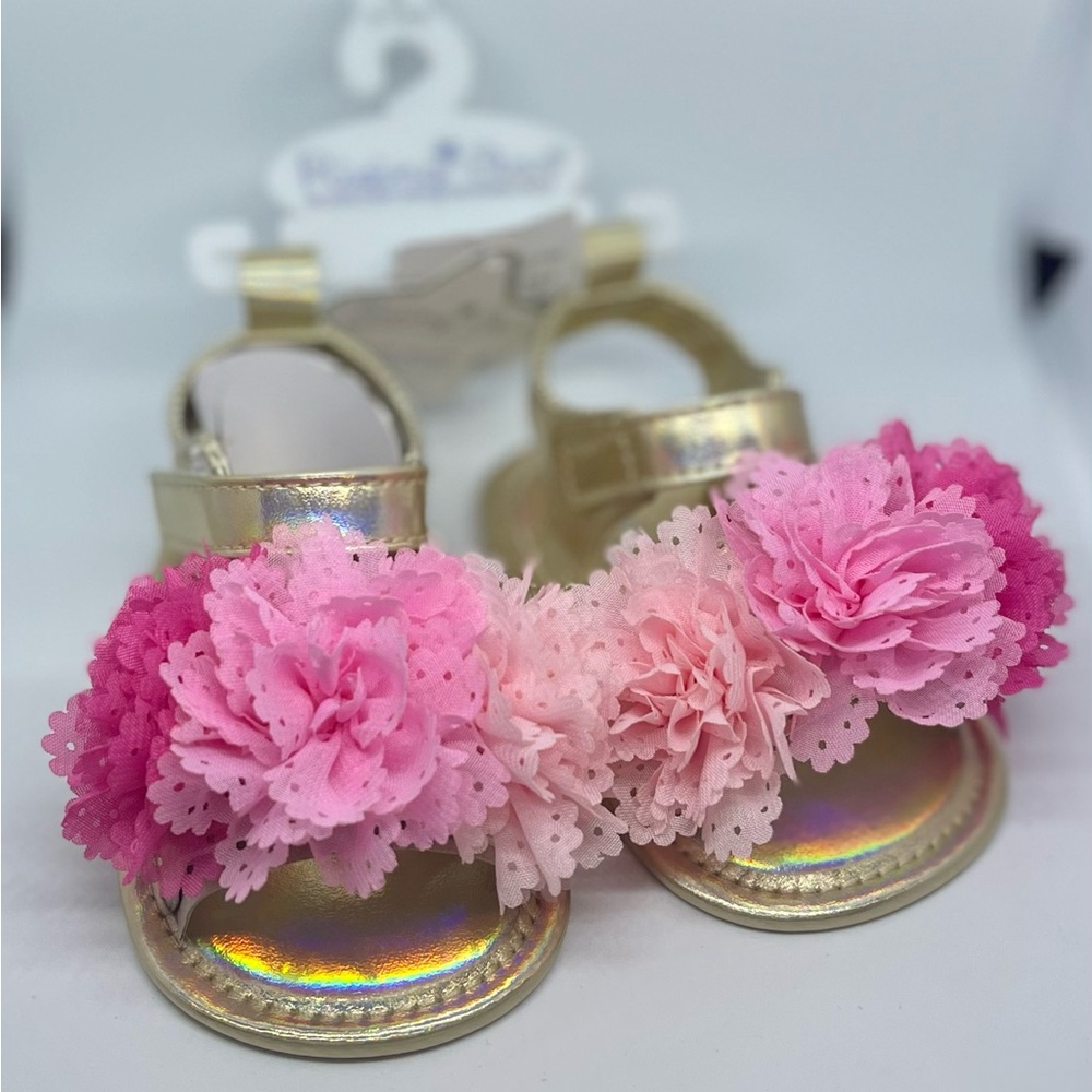 NWT Floral Sandals Iridescent Gold Size Infant Girl Size 3 - 9-12mo